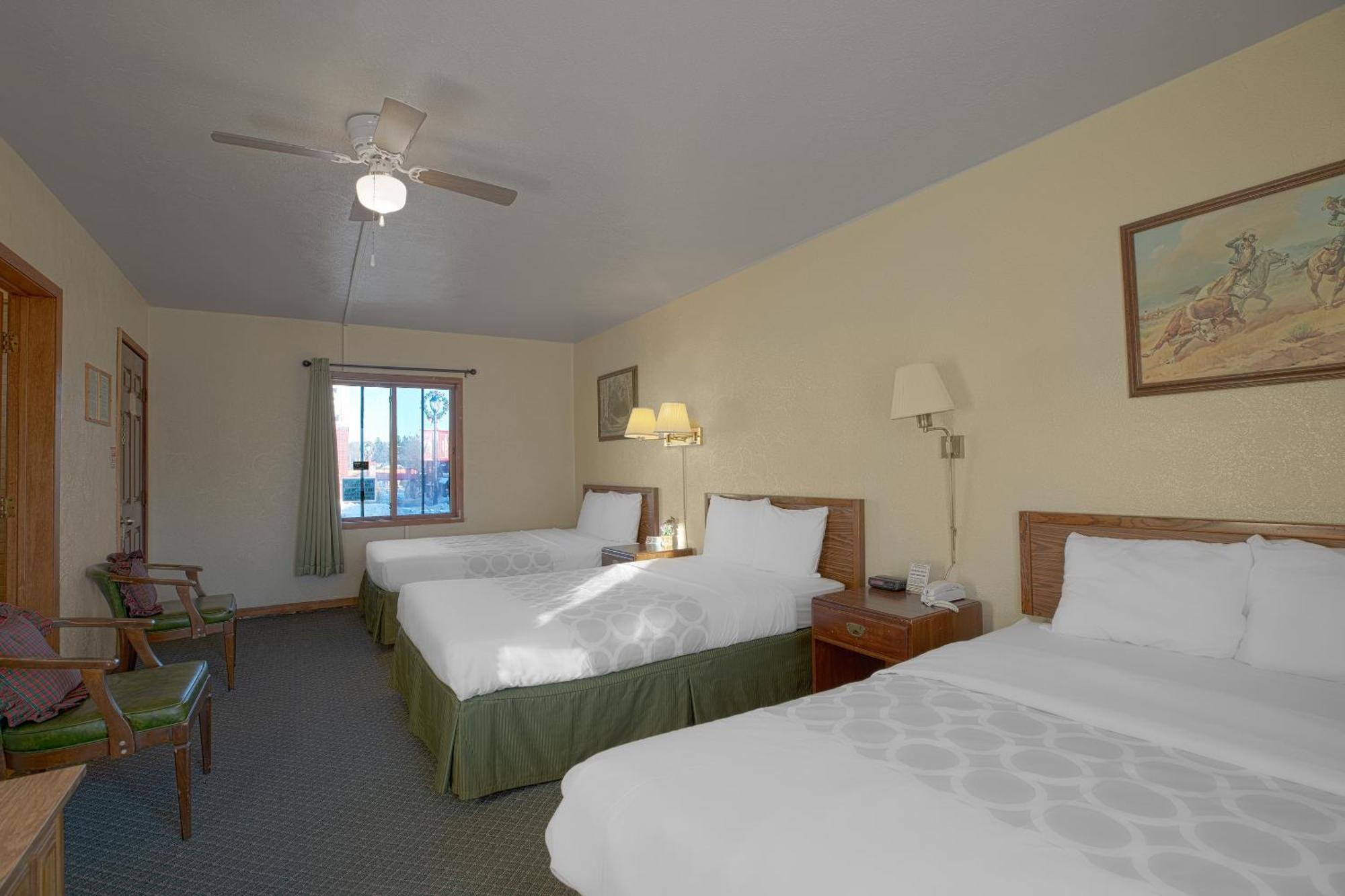 Love Hotels Silver Street By Oyo At Hurley Wi Bagian luar foto