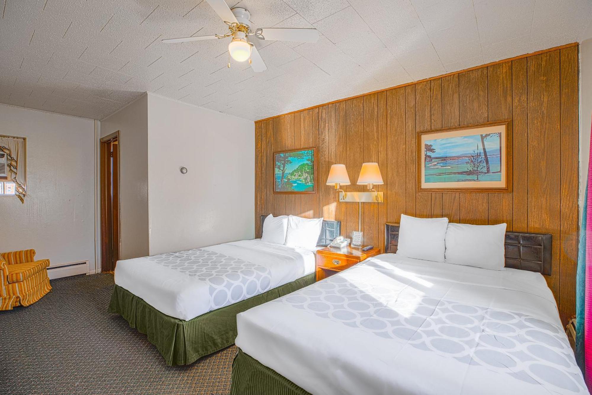 Love Hotels Silver Street By Oyo At Hurley Wi Bagian luar foto