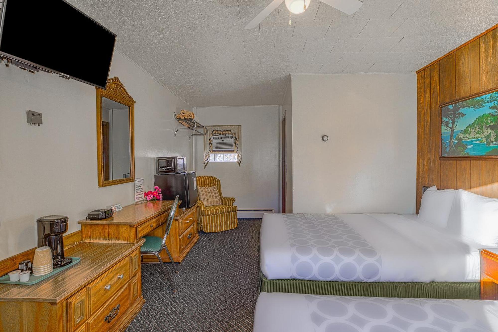 Love Hotels Silver Street By Oyo At Hurley Wi Bagian luar foto